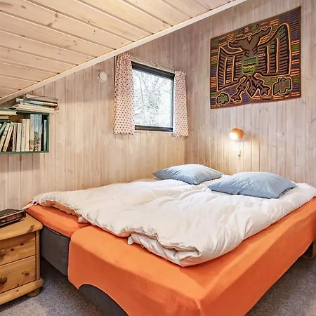 6 Person In Roslev-by Traum *